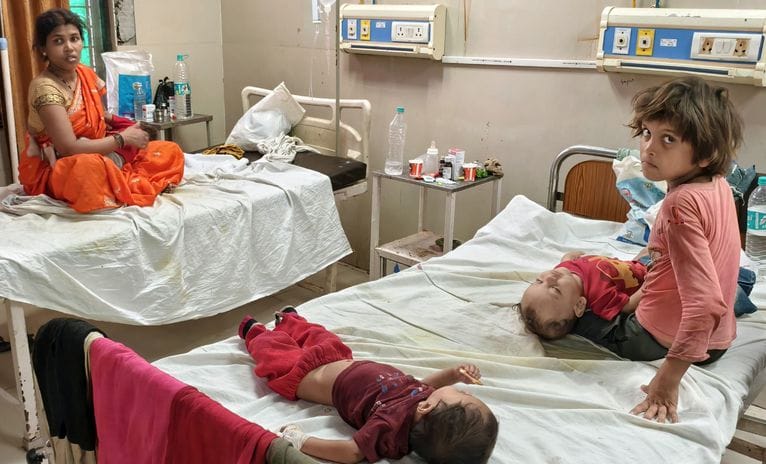 Heat wave wreaks havoc... 15 children admitted, problem of stomach ache along with burning sensation in eyes and body increased