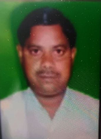 Bike collided with a horse carriage, villager going to take a bath in Ganga died