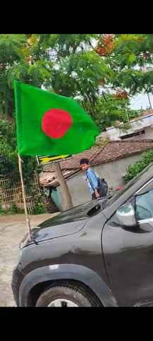 Bihar News: A car seen roamingwith a Bangladesh flag in Supaul Bihar Police arrested owner