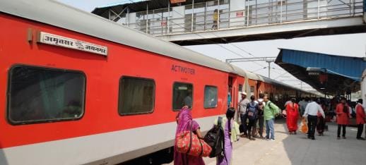 Trains coming from Punjab are crowded, passengers say - fear even after ceasefire