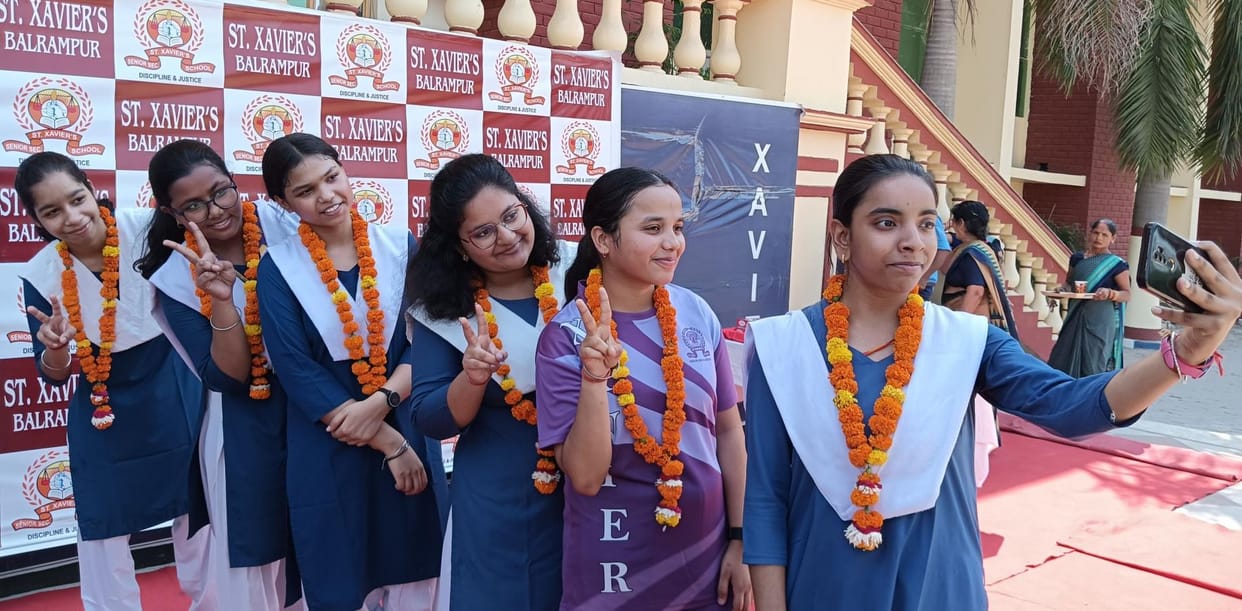 Shivnath in Intermediate and his three daughters hoisted the flag in high school