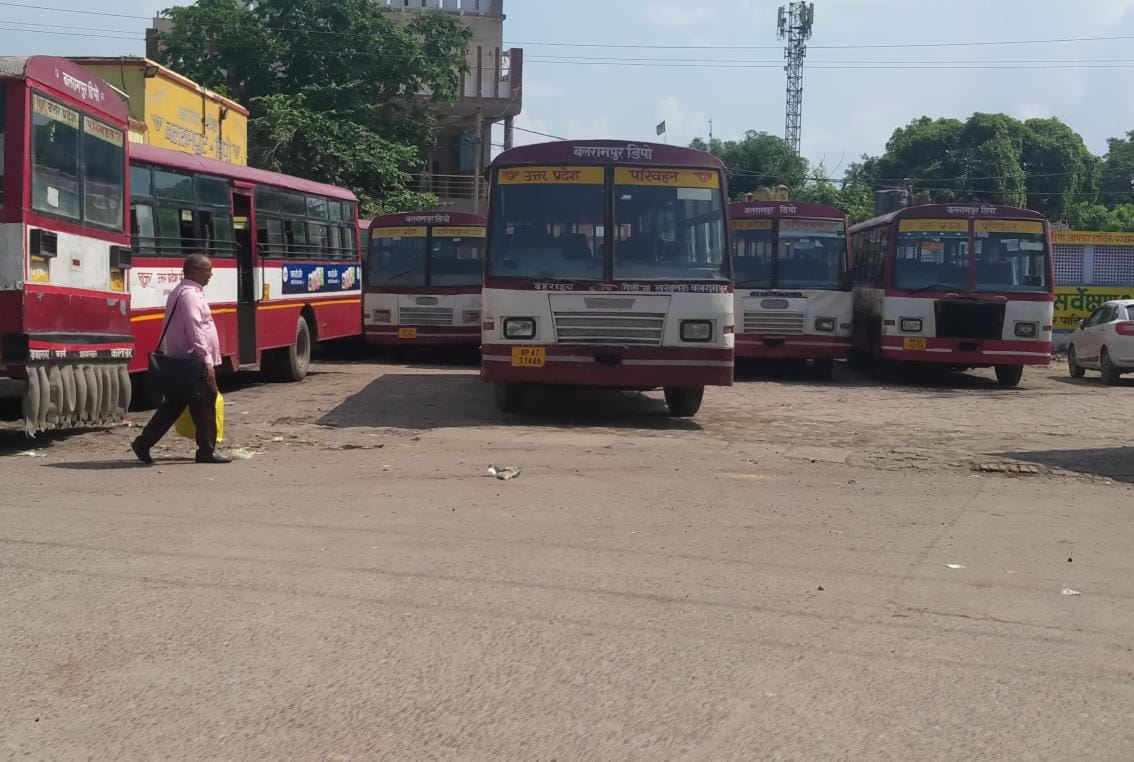 12 roadways buses are gathering dust due to lack of drivers