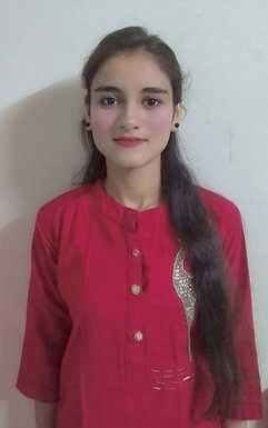 Shreyanshi Pal, a student of class 12th in Commerce Faculty in Dhar, achieved success by scoring 98.2%