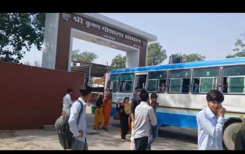 The roadways driver stopped the bus one kilometer ahead, and when the students created a ruckus, he brought them back to the college gate