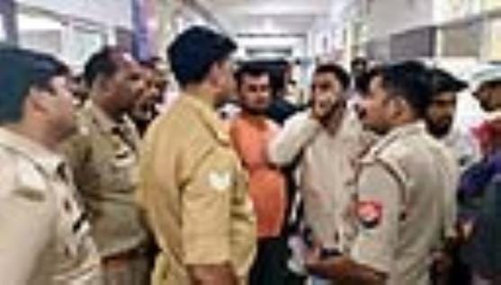 Villagers created a ruckus in the 100-bed hospital, misbehaved with the staff