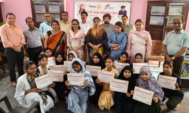 300 women will become self-reliant by taking training in sewing