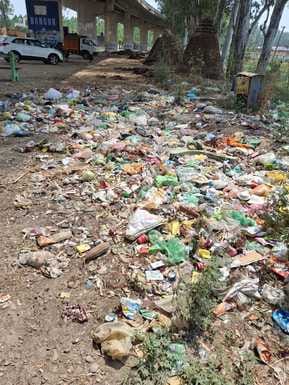 Dirt in streets and drains, Barada residents troubled