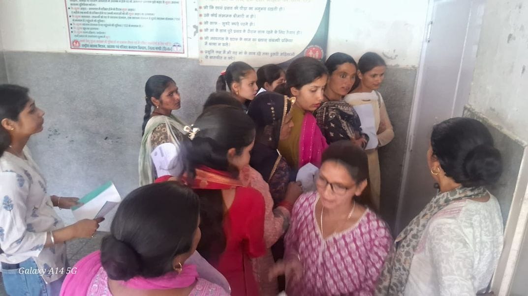 Patients in Jogindernagar hospital are now in the hands of nurses, private labs are used for testing