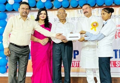 Sakshi, Jaspreet, Muskan were awarded for securing first position