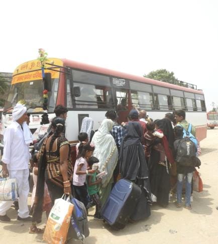 Convenience: Three buses will run between Barhdni and Agra