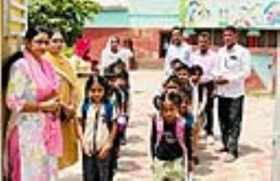 Two private schools running without recognition in Chhatriyan and Panjuana were closed