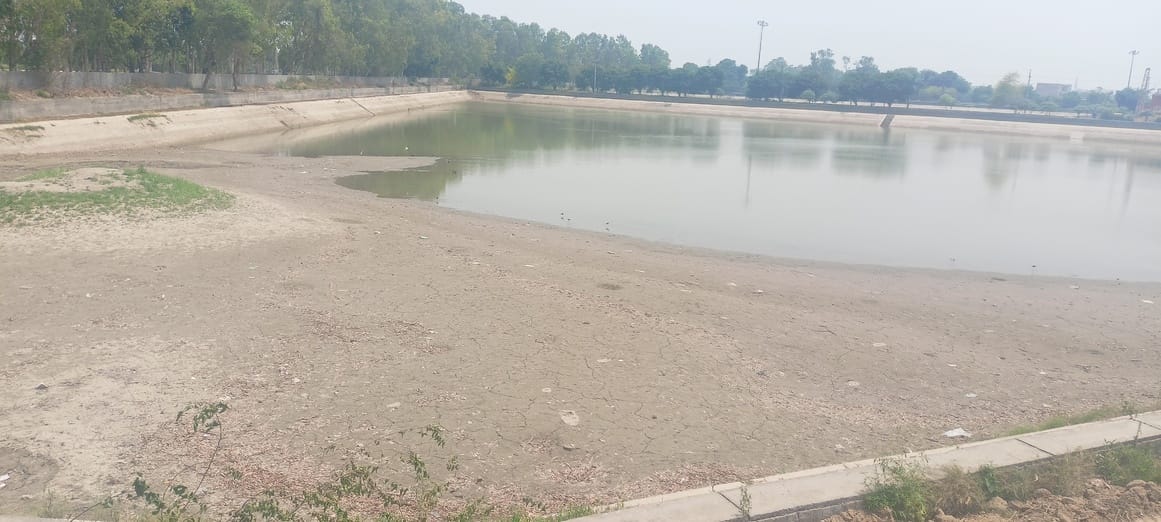 Drinking water crisis in sectors, water left for five days in Jal Ghar