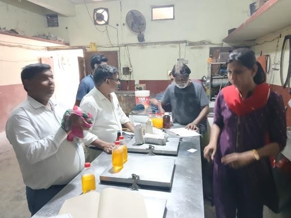 Raid on ice cream factory on suspicion of adulteration, panic among businessmen