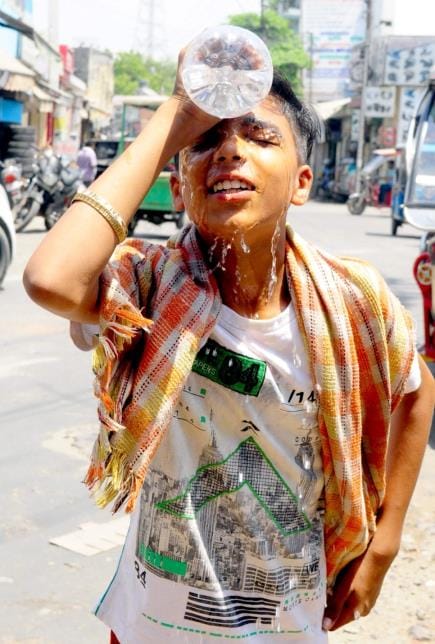 The scorching sun increased the trouble, there was silence on the roads