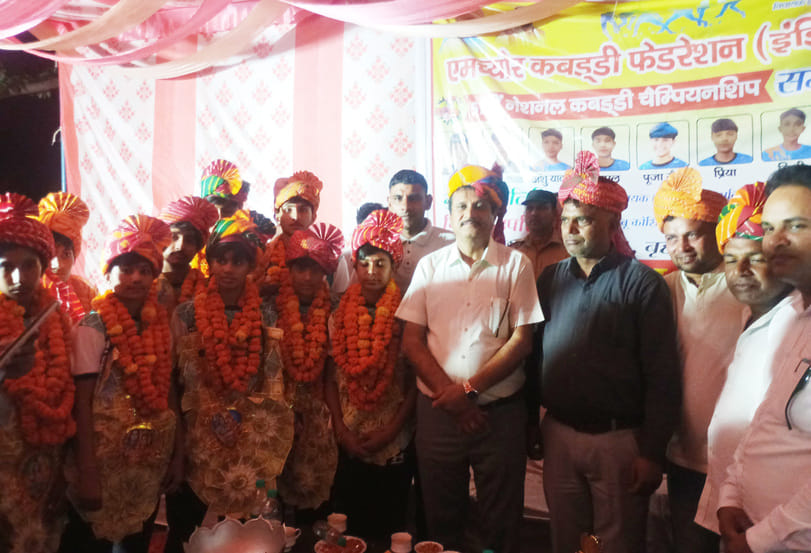 Honoring the daughters who returned after winning gold medal in Junior National Kabaddi Competition