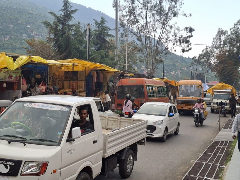 Traffic changed ... vehicles started running on Mall Road after 20 days