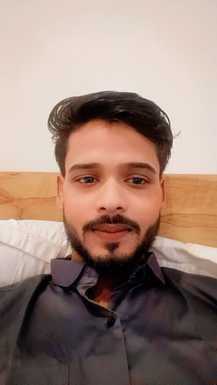 Carpenter riding a scooter dies in a road accident, Rs 5.50 lakh missing from the spot