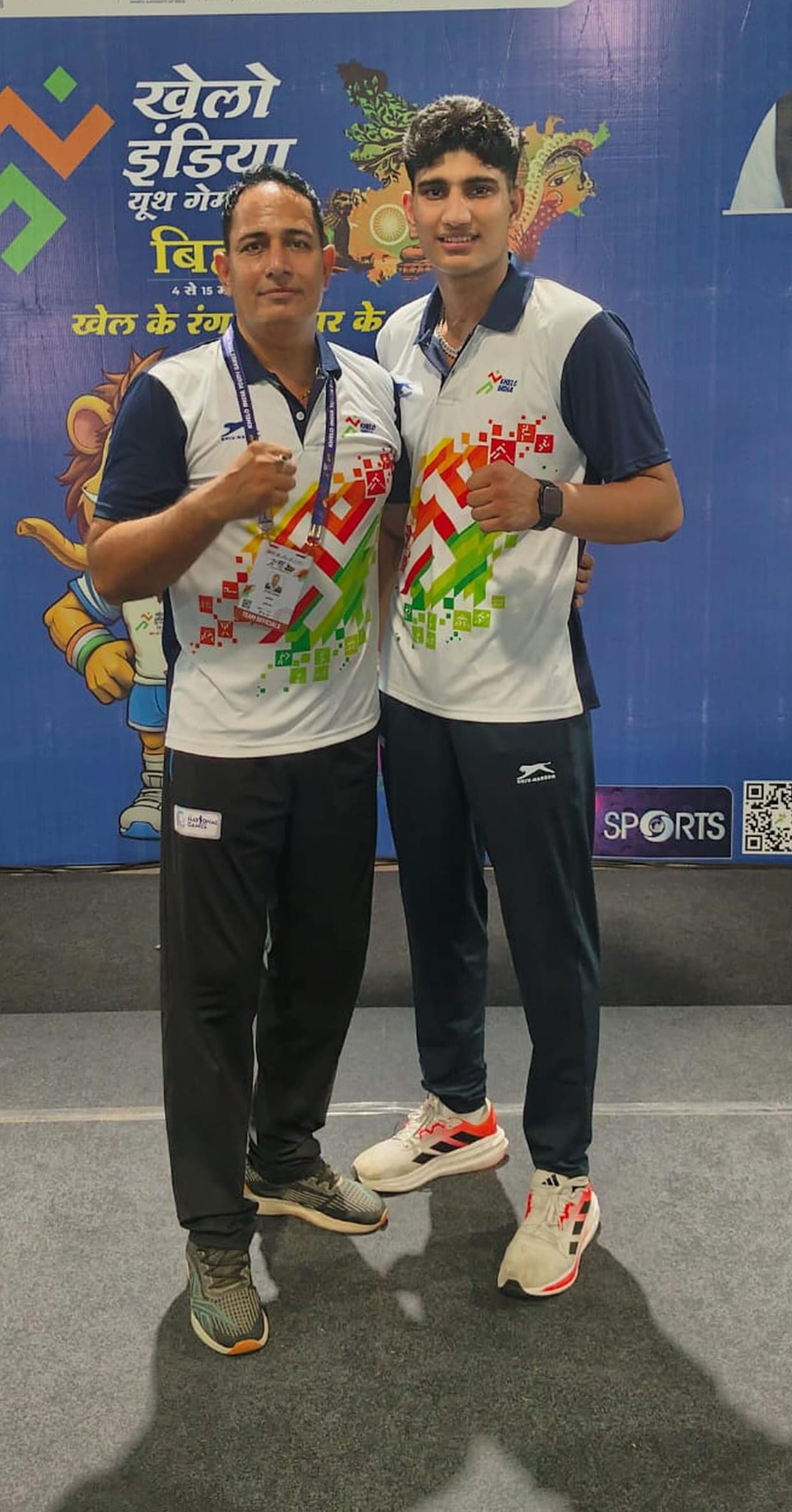 hemant won gold in boxing