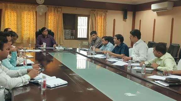 Clean the drains in Banda-Chitrakoot by May 20: Dr. Ansari