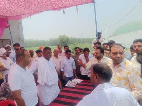 Dharna outside CNG plant ended after receiving written reply