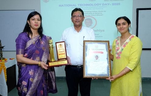 Youth power capable of changing history and creating the future: Dr. Rakesh Dahiya