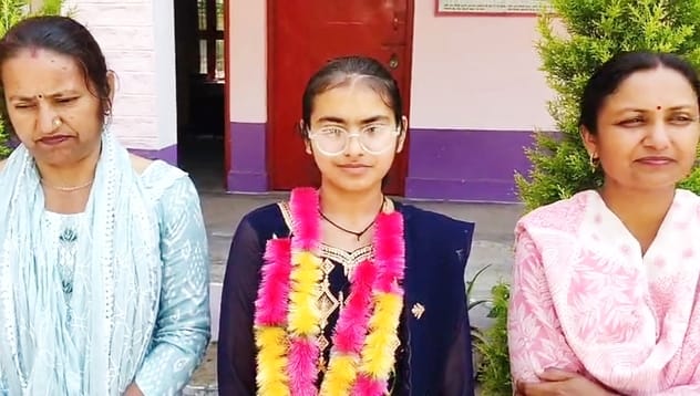 Payal, daughter of a mason, created history by topping commerce
