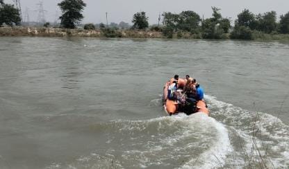 The woman who fell into the canal could not be traced