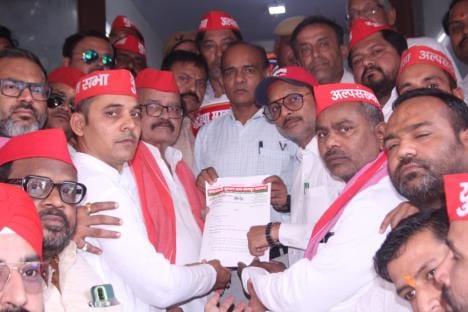 BJP leaders accused of indecent behavior