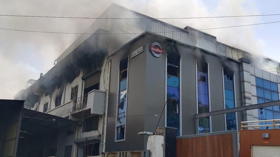 Factory fire extinguished by 10 fire tenders in five hours