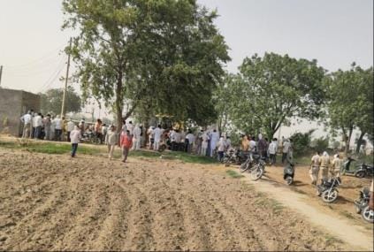 Cut the connections with the flood canal in Chamal and Shahpuria villages