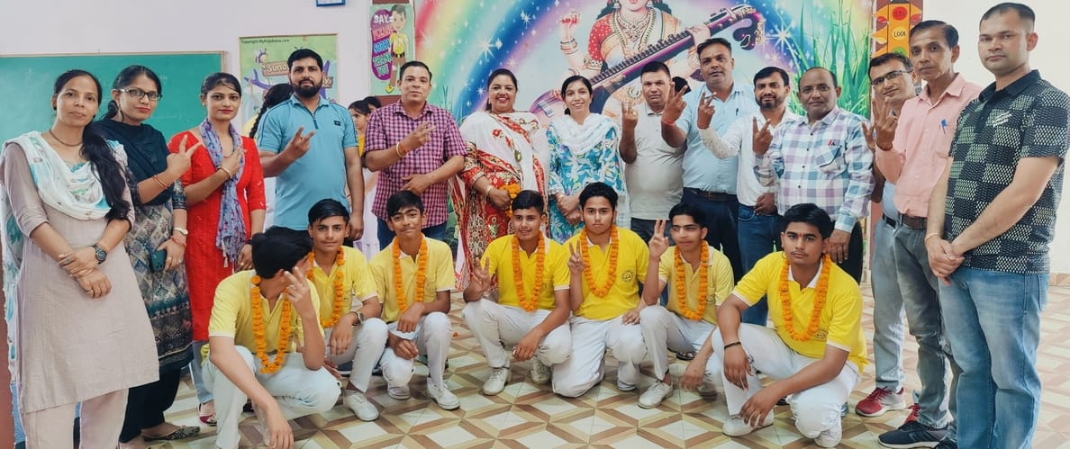 Tanish secured 486 marks and got first position in Babain block