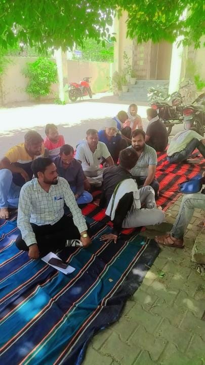 Satyagraha of electricity workers continues, threat of work boycott