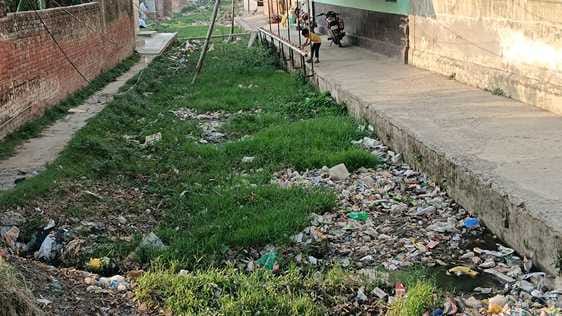 There is a possibility of waterlogging in houses due to lack of cleaning of drains