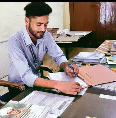 Hanumangarh News: Teacher suspended for liking and sharing posts of Pakistani soldiers