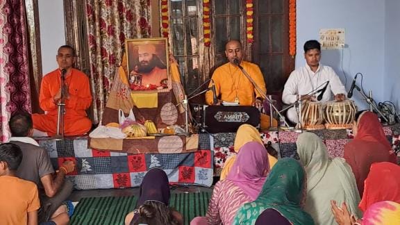Satsang in Pouni