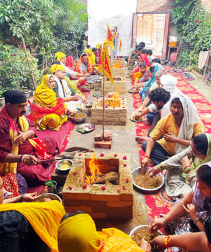 Suffering relief yagna held in Sankat Mochan Darbar