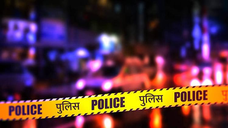 Delhi : द्वारका में दर्दनाक सड़क हादसा, एक्सप्रेसवे पर टेंपो पलटने से तीन की मौत; 10 गंभीर रूप से घायल