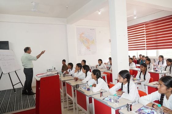 Students rejoiced after receiving award