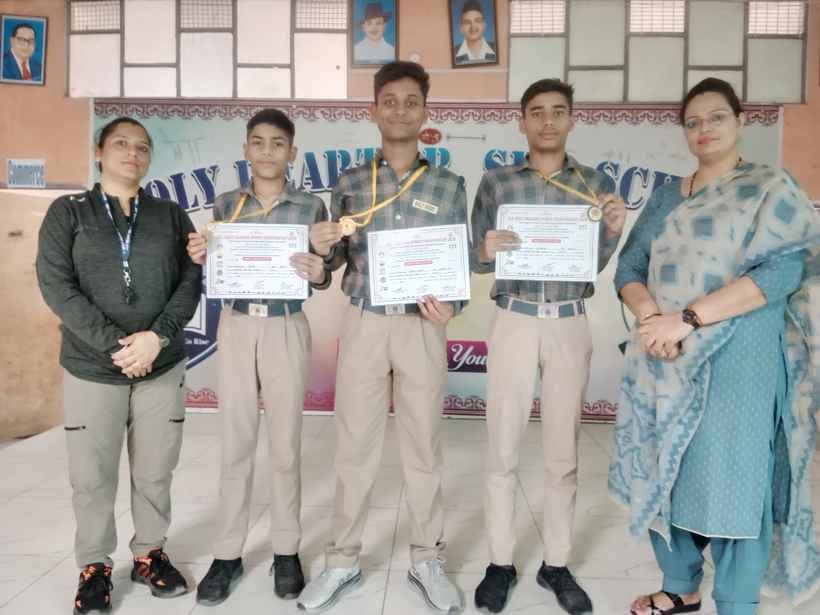 Aryan, Harshit and Sonam won gold medal in Yogasana Championship