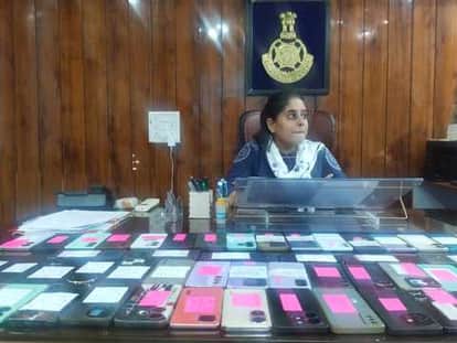 Dindori police returned 66 missing mobiles
