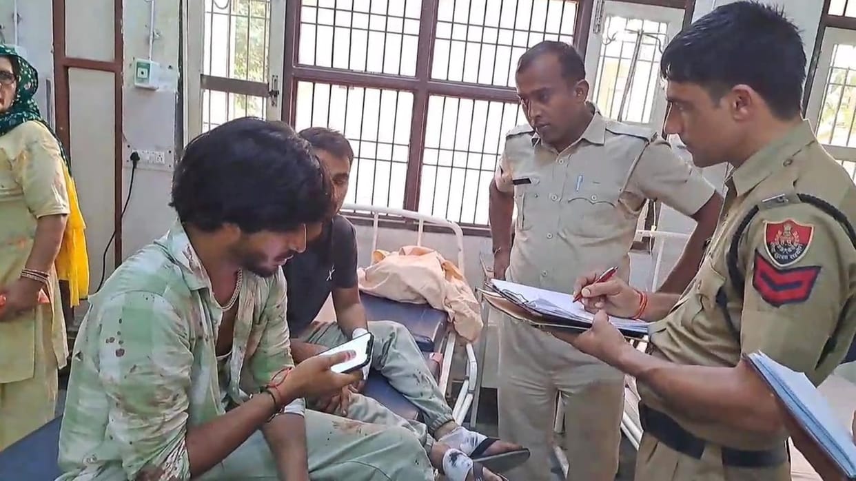 5 injured in car accident