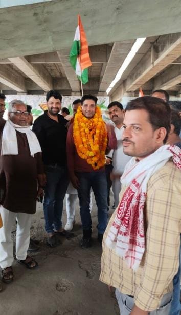 CRPF jawan congratulated after returning home