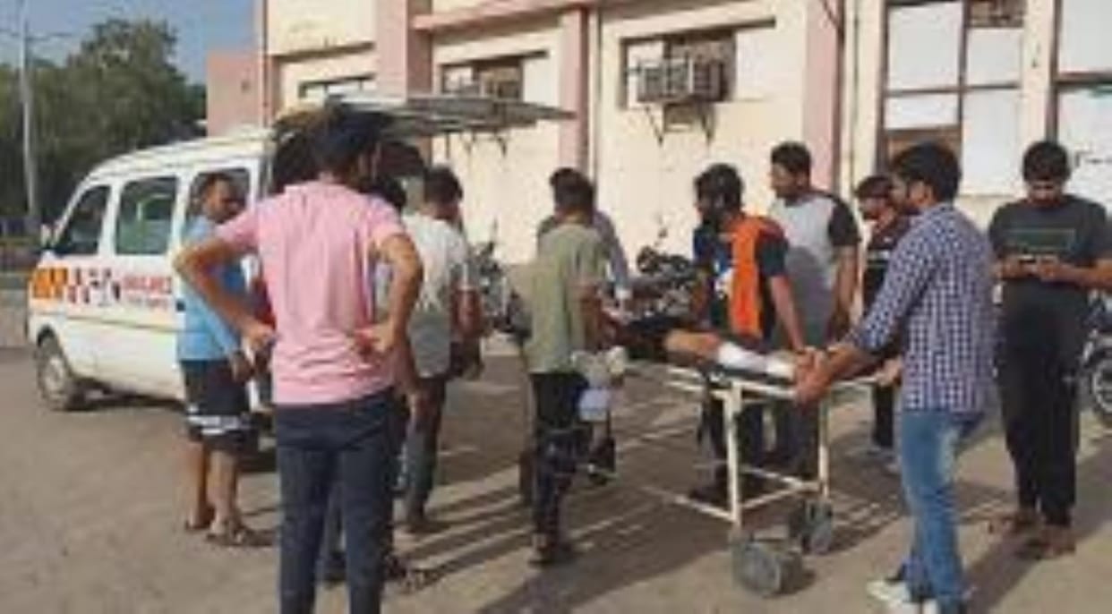 3 injured in car accident