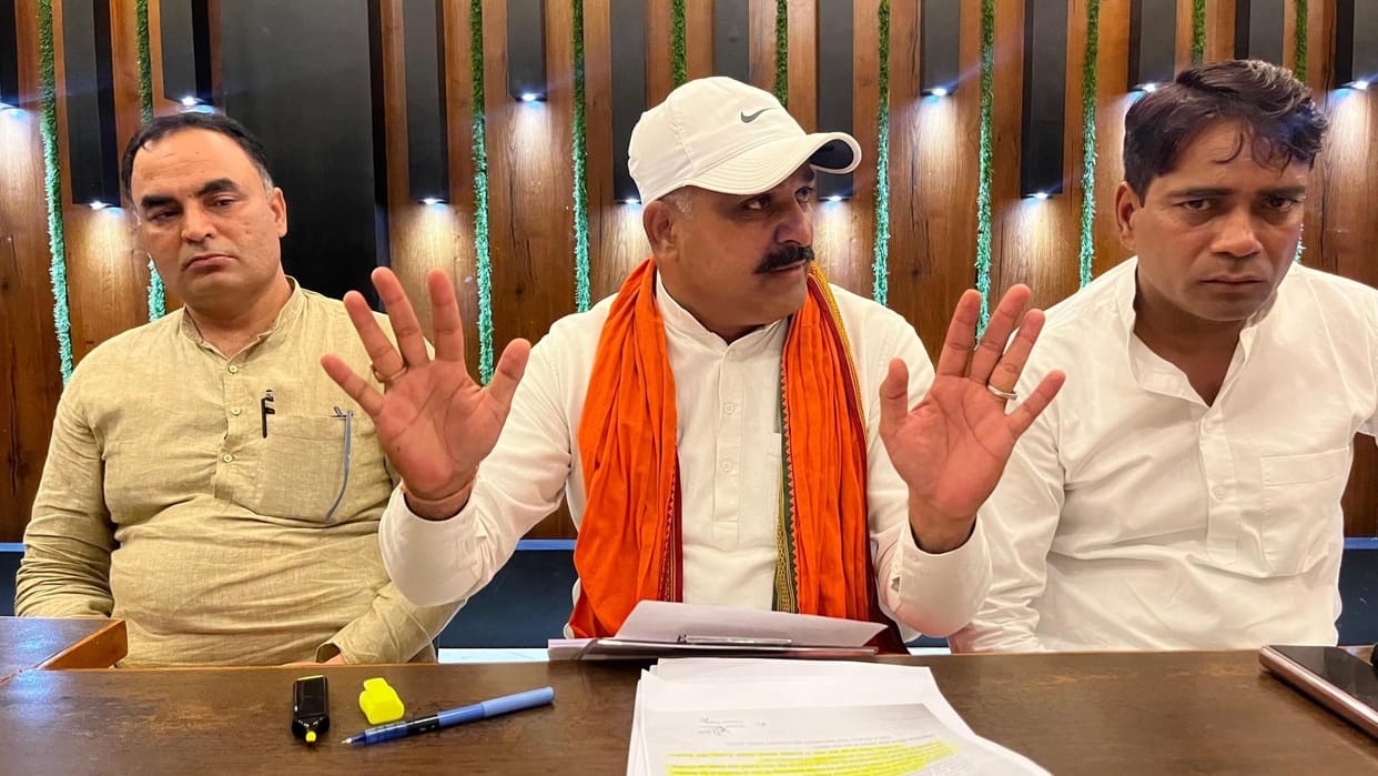 Defamation notice sent to 140 people including former MLA
