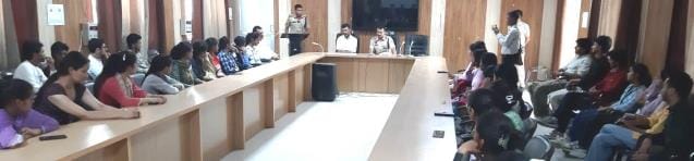 DSP gives tips to students to save them from cyber fraud
