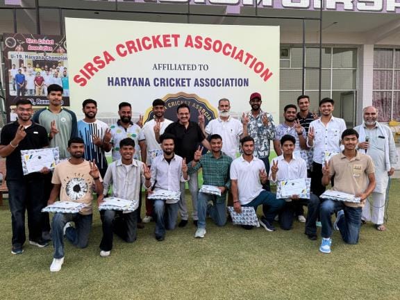 Cricketers honoured for their outstanding performance