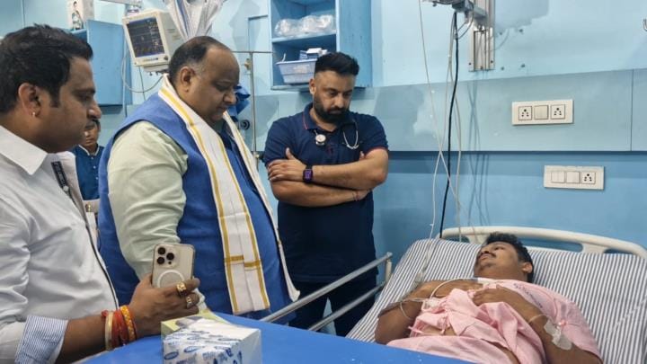 The ward councillor who reached the power house with the residents of the locality was attacked