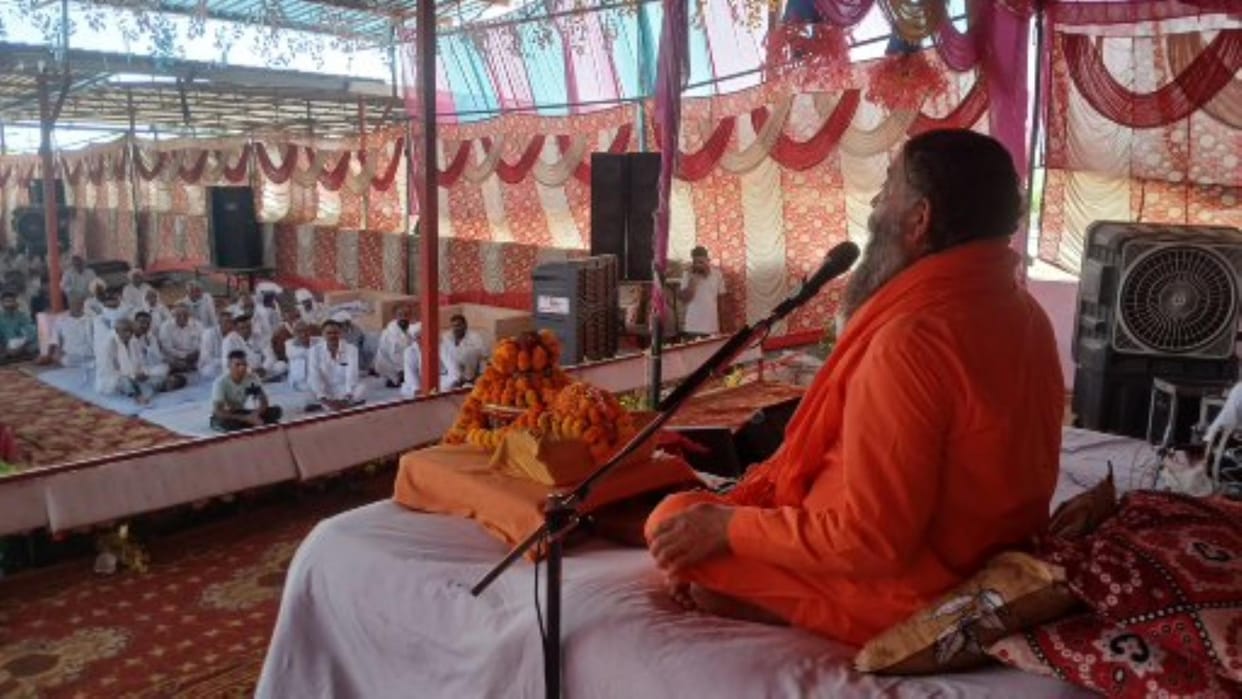 Man has fixed a time for work but not for chanting the name of Ram