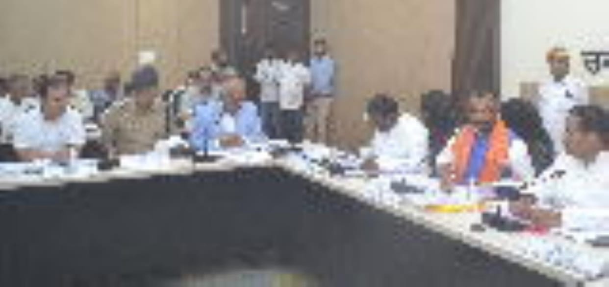 Kannauj DM-SP were absent from the Legislative Council Committee meeting, will give answer to the government, kanpur nagar, uttar pradesh