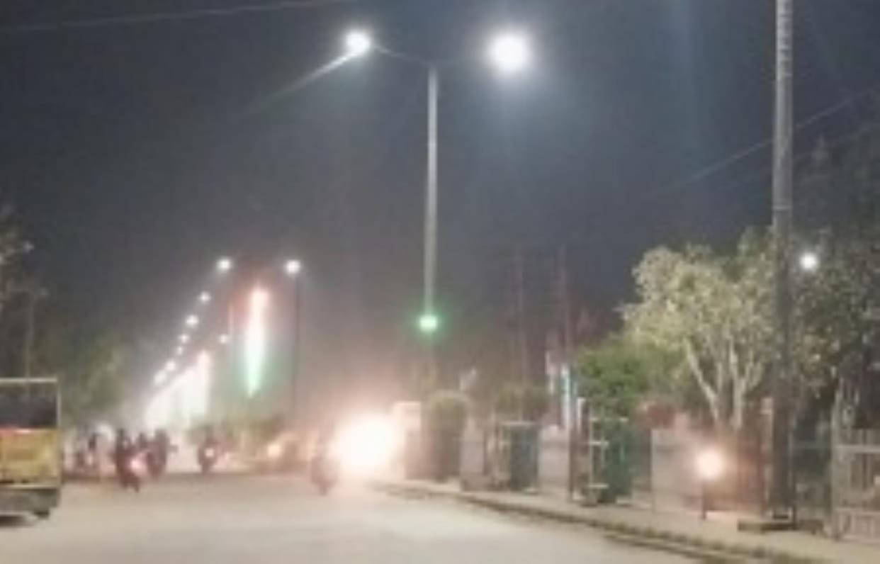 The outer colonies of the city will be illuminated with 3000 LEDs, 1000 tricolor lights will be installed on the main roads